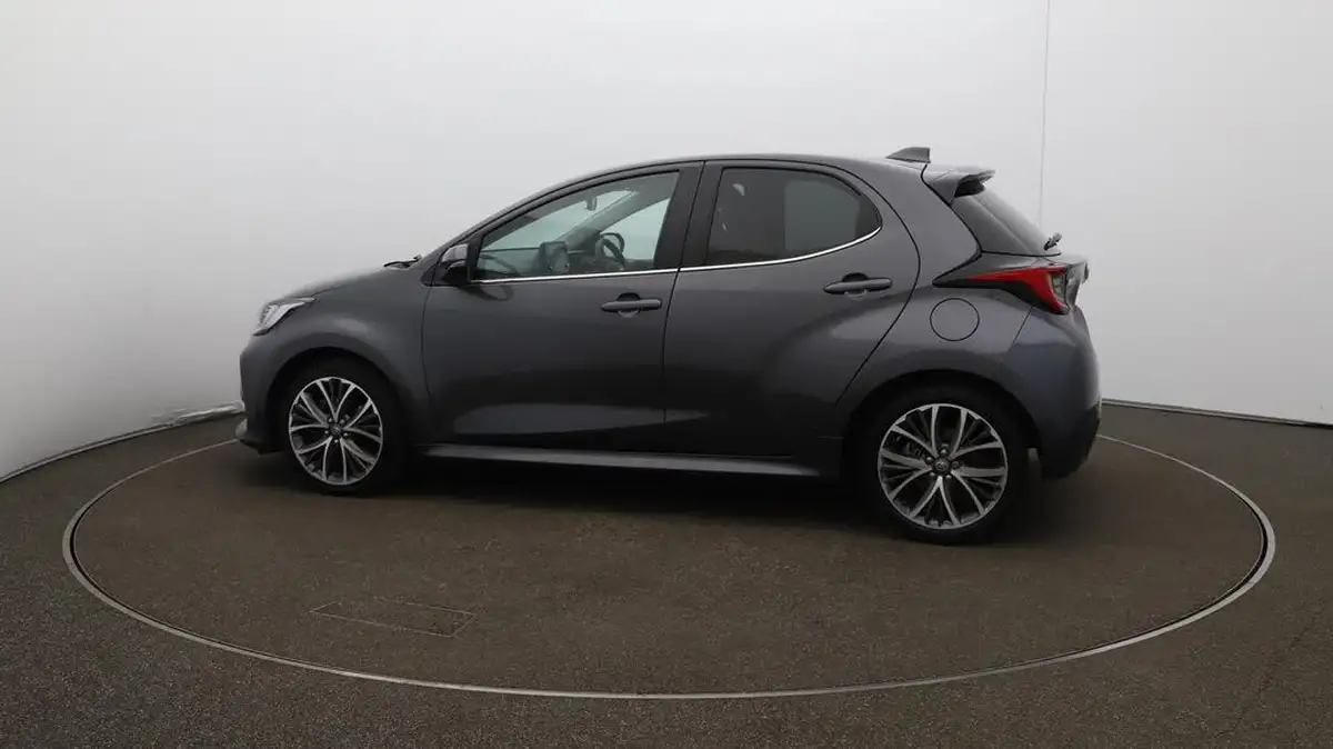 2022-toyota-yaris-15-vvt-i-excel-big-50