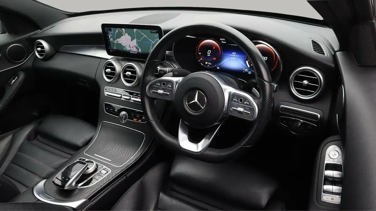 2019-mercedes-benz-c-class-15-c200-amg-line-premiumss-saloon-4d-big-8
