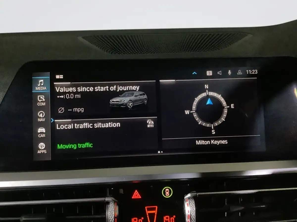 2021-bmw-3-series-20-330e-xdrive-m-sport-touring-5d-big-24