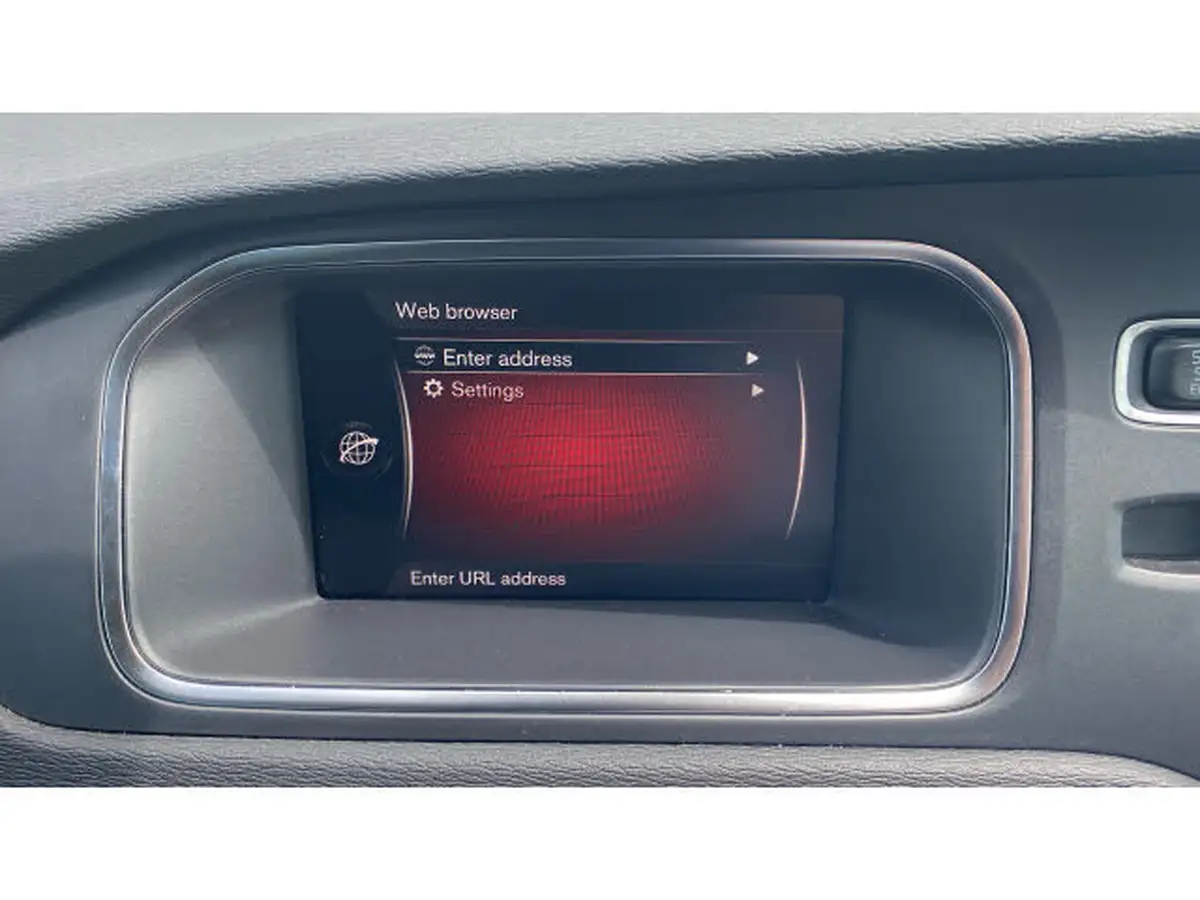 2019-volvo-v40-20td-d3-inscription-edition-big-36
