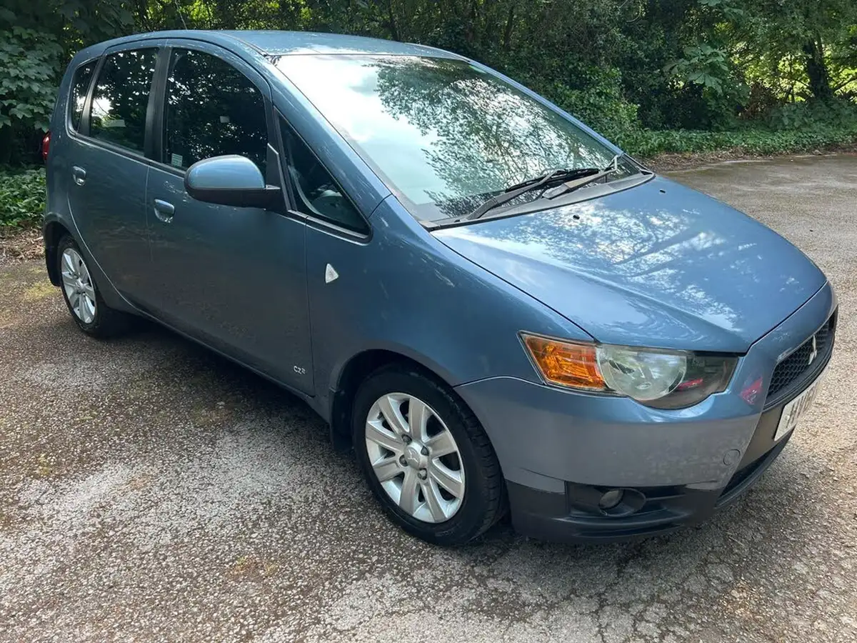 2011-mitsubishi-colt-13-cz2-5d-big-13