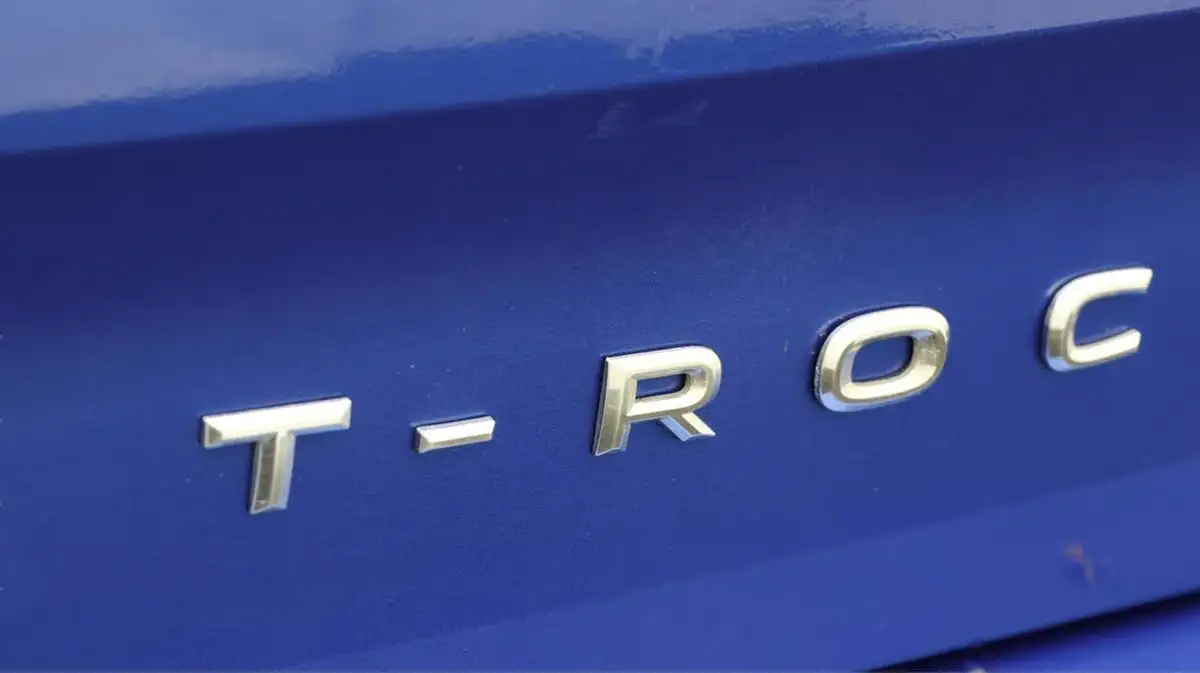 2018-volkswagen-t-roc-10-tsi-se-big-21