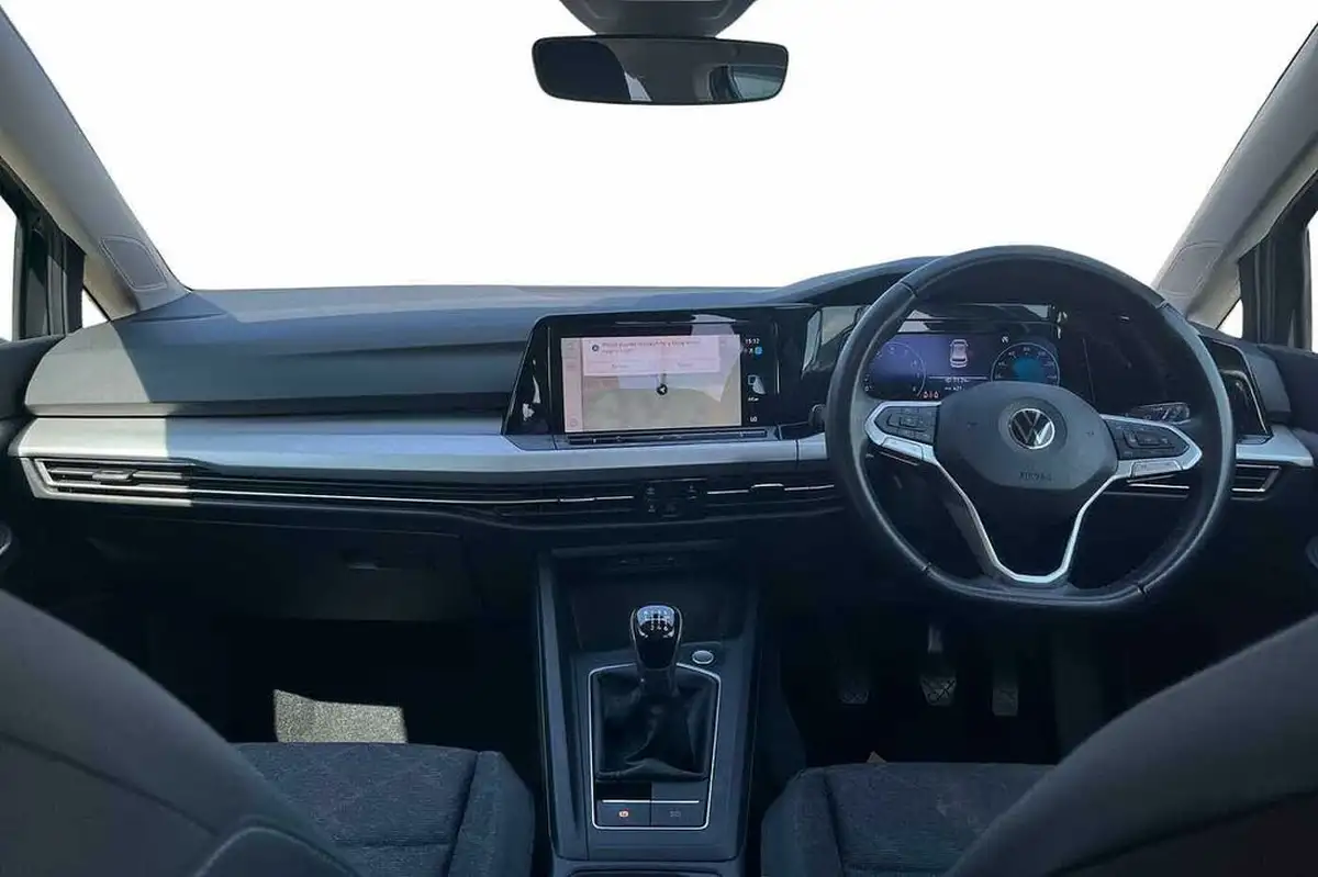 2020-volkswagen-golf-15-tsi-life-130ps-hatchback-big-9