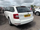 2018-skoda-octavia-16tdi-se-l-scr-estate-small-1