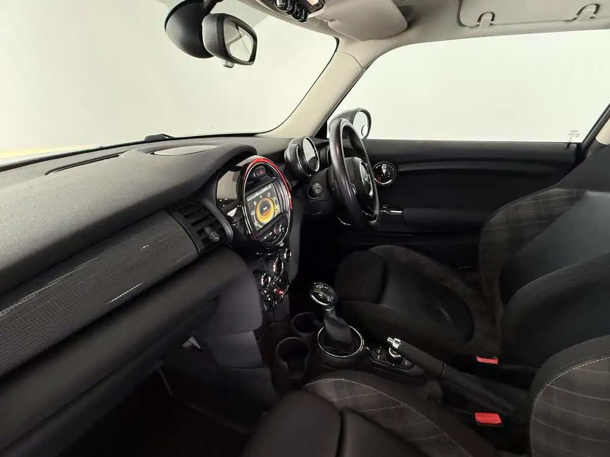 2015-mini-cooper-15-cooper-3d-auto-big-18