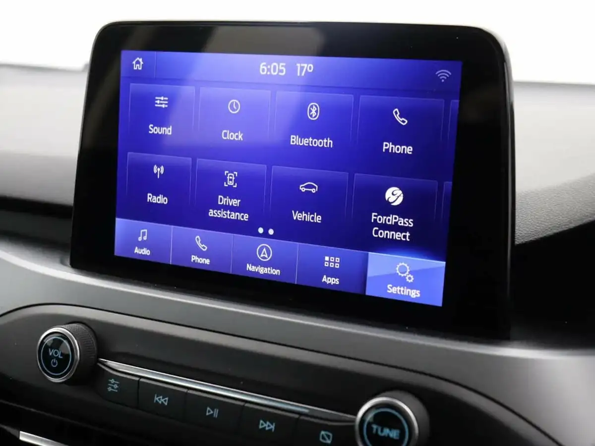 2022-ford-focus-10t-trend-hatchback-big-26
