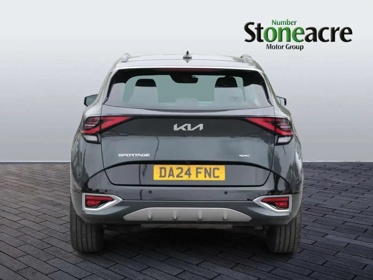 2024-kia-sportage-16-t-gdi-gt-line-261bhp-awd-phev-auto-big-3