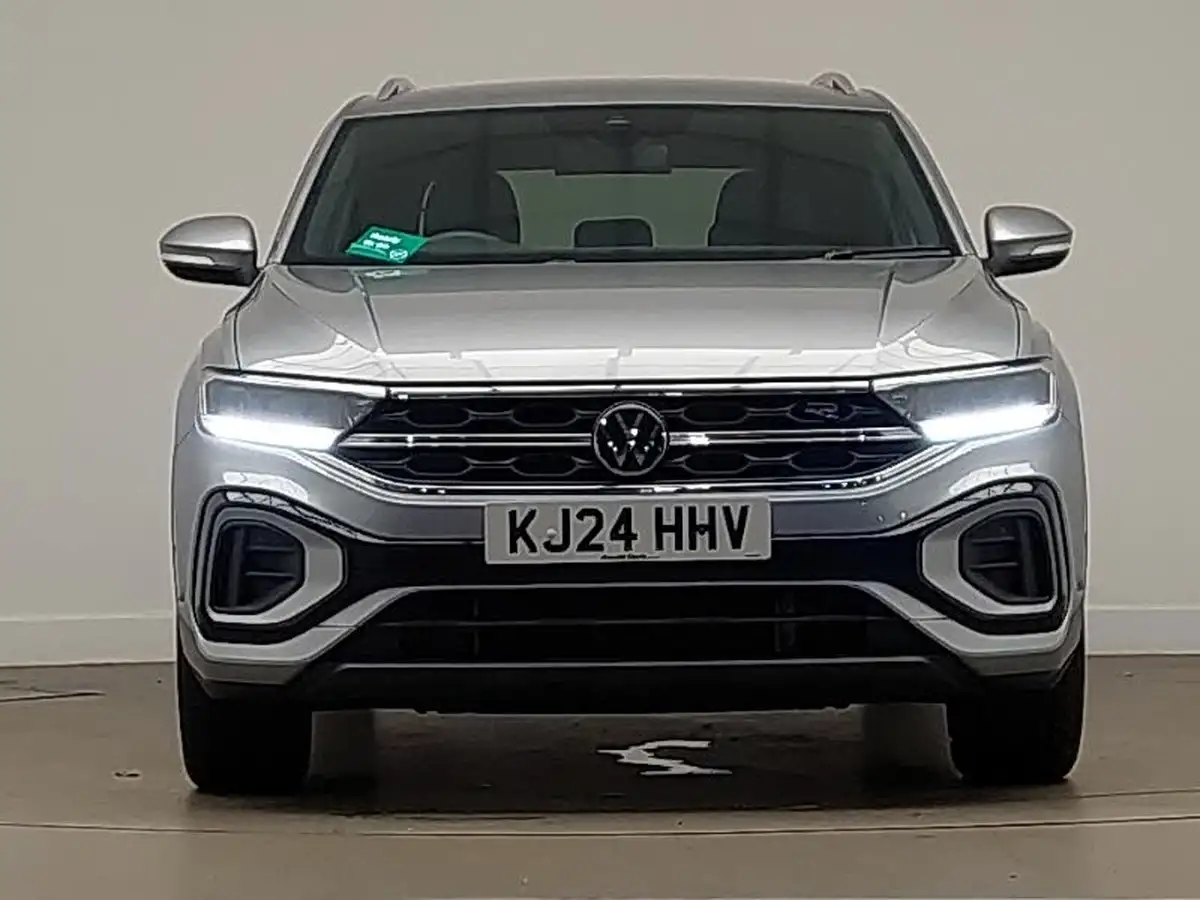 2024-volkswagen-t-roc-15-tsi-r-line-hatchback-5d-dsg-big-11
