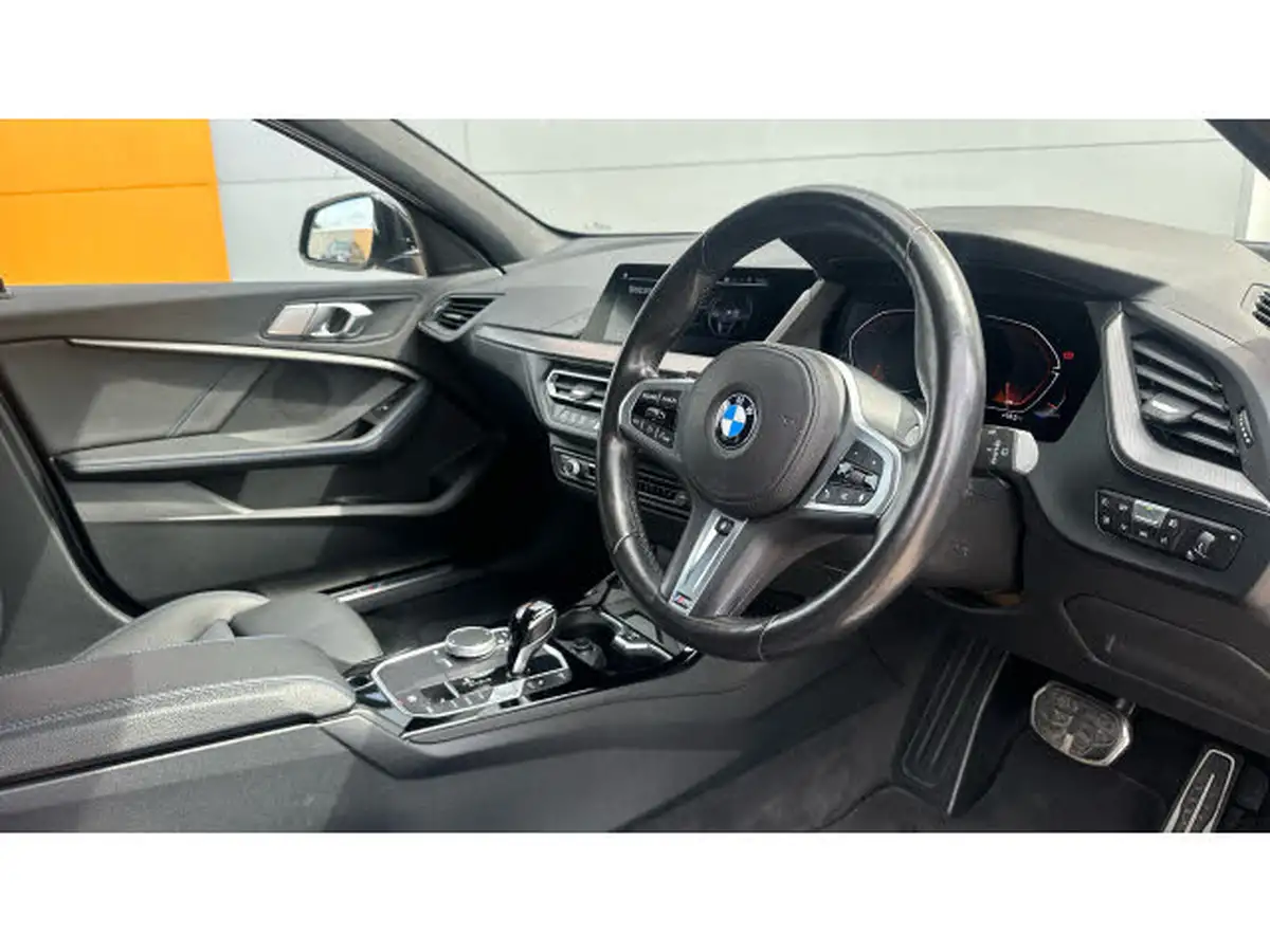 2022-bmw-1-series-15-118i-m-sport-lcp-dct-big-5
