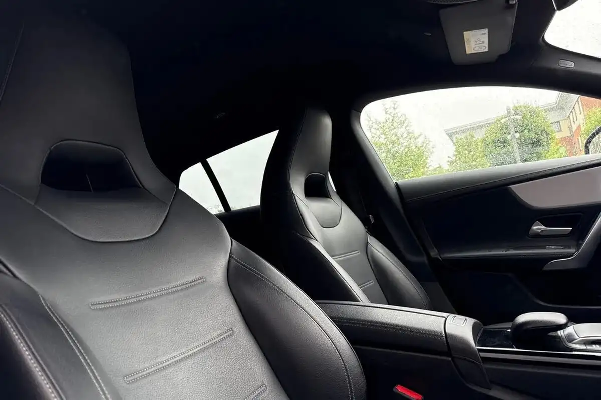 2022-mercedes-benz-cla-13-cla-200-amg-line-shooting-brake-5d-big-22
