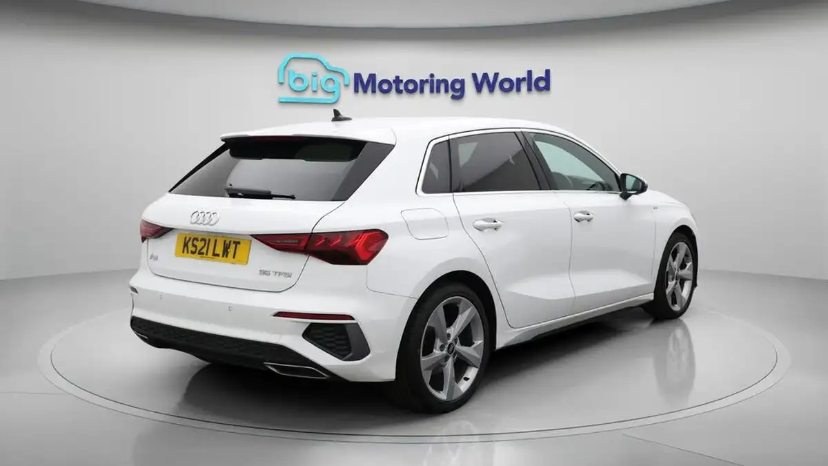 2021-audi-a3-15-35-tfsi-s-line-sportback-5d-big-7