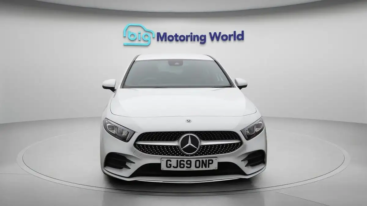 2019-mercedes-benz-a-class-13-a200-amg-line-premium-hatchback-5d-big-2
