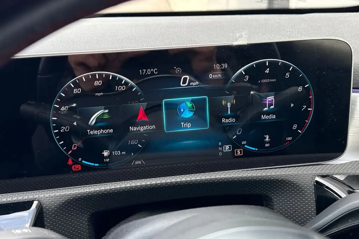 2019-mercedes-benz-a-class-13-a200-amg-line-premium-hatchback-5d-7g-dct-big-59