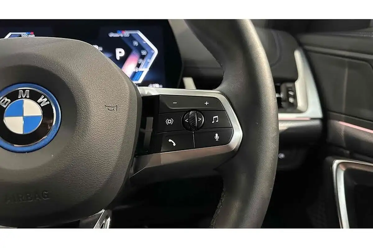 2024-bmw-ix1-e-edrive20-m-sport-big-41
