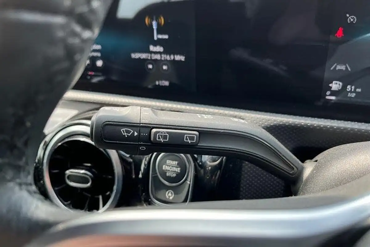 2020-mercedes-benz-a-class-13-a200-sport-executive-hatchback-5d-big-14