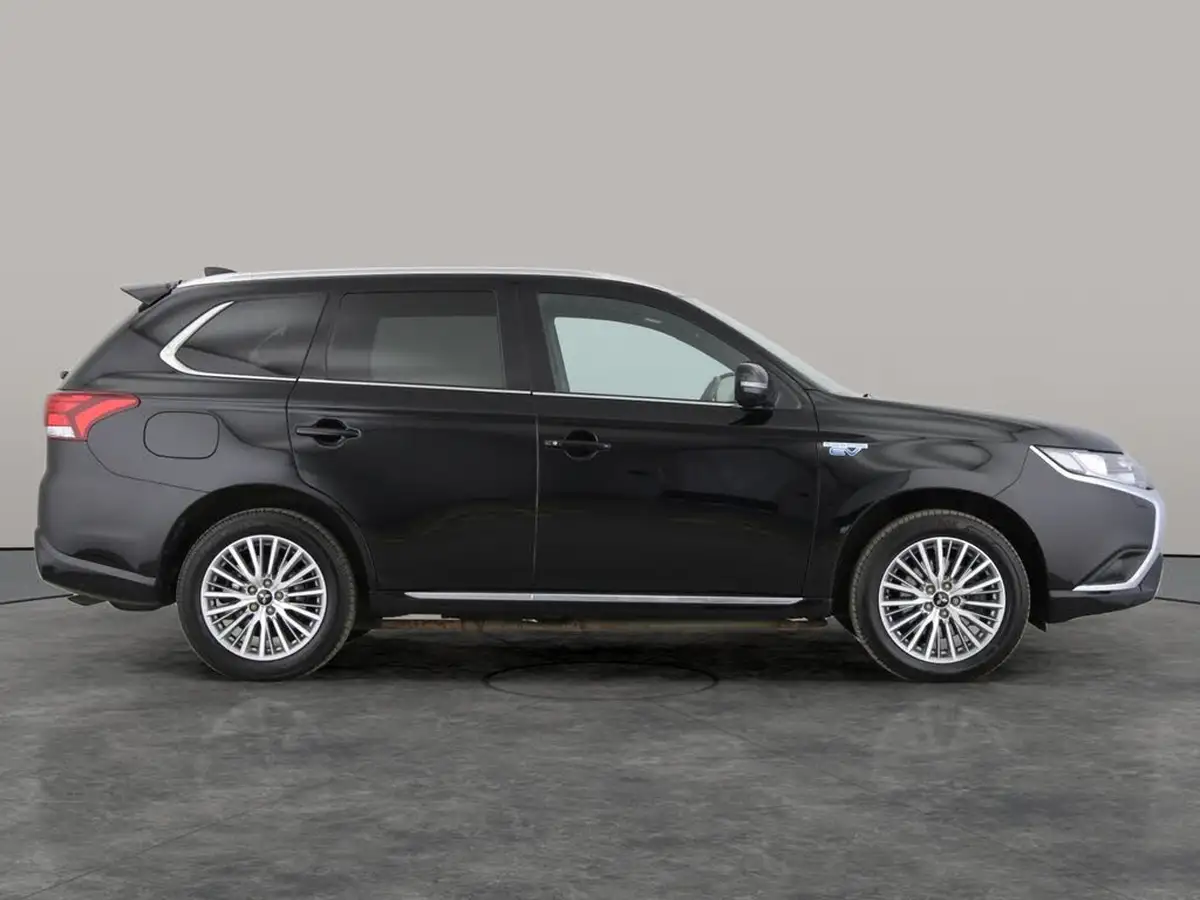 2021-mitsubishi-outlander-24-dynamic-phev-big-4