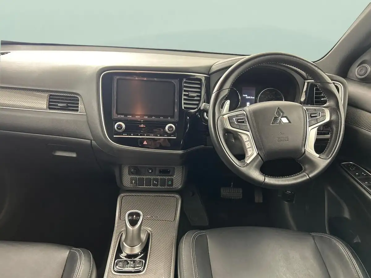 2021-mitsubishi-outlander-24-dynamic-phev-big-28