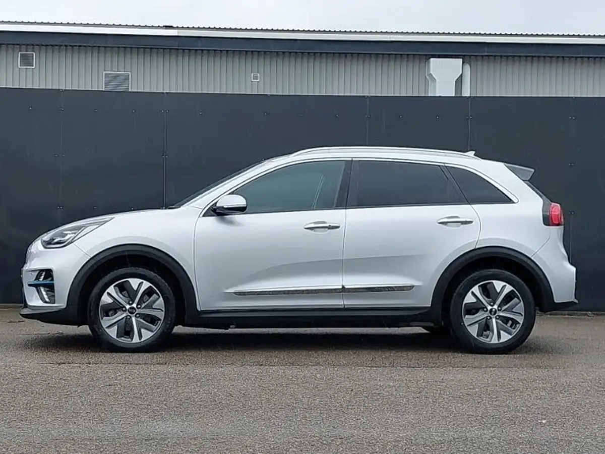 2020-kia-e-niro-ev-4-big-3