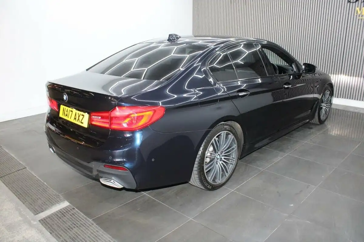 2017-bmw-5-series-20td-520d-m-sport-xdrive-saloon-4d-big-4