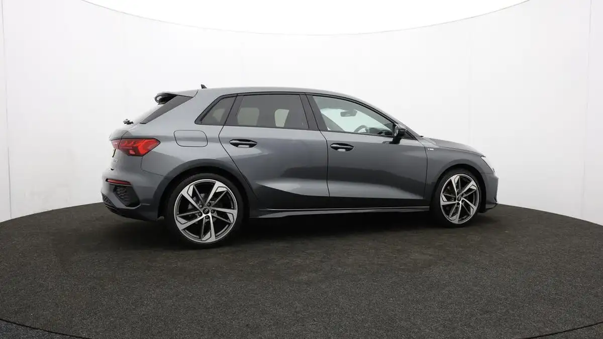 2022-audi-a3-15-35-tfsi-edition-1-sportback-5d-big-37