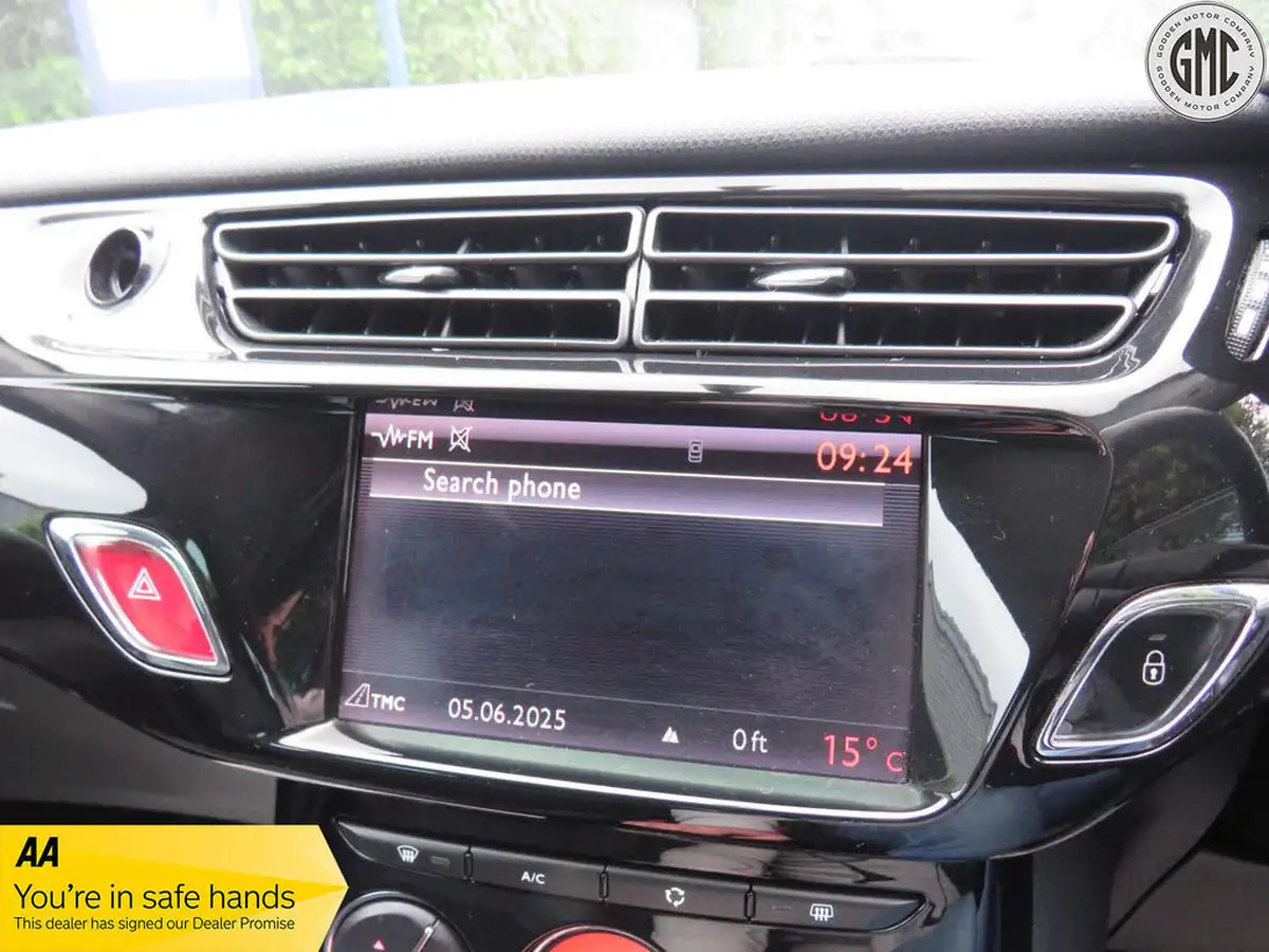 2011-citroen-c3-14-connexion-big-20