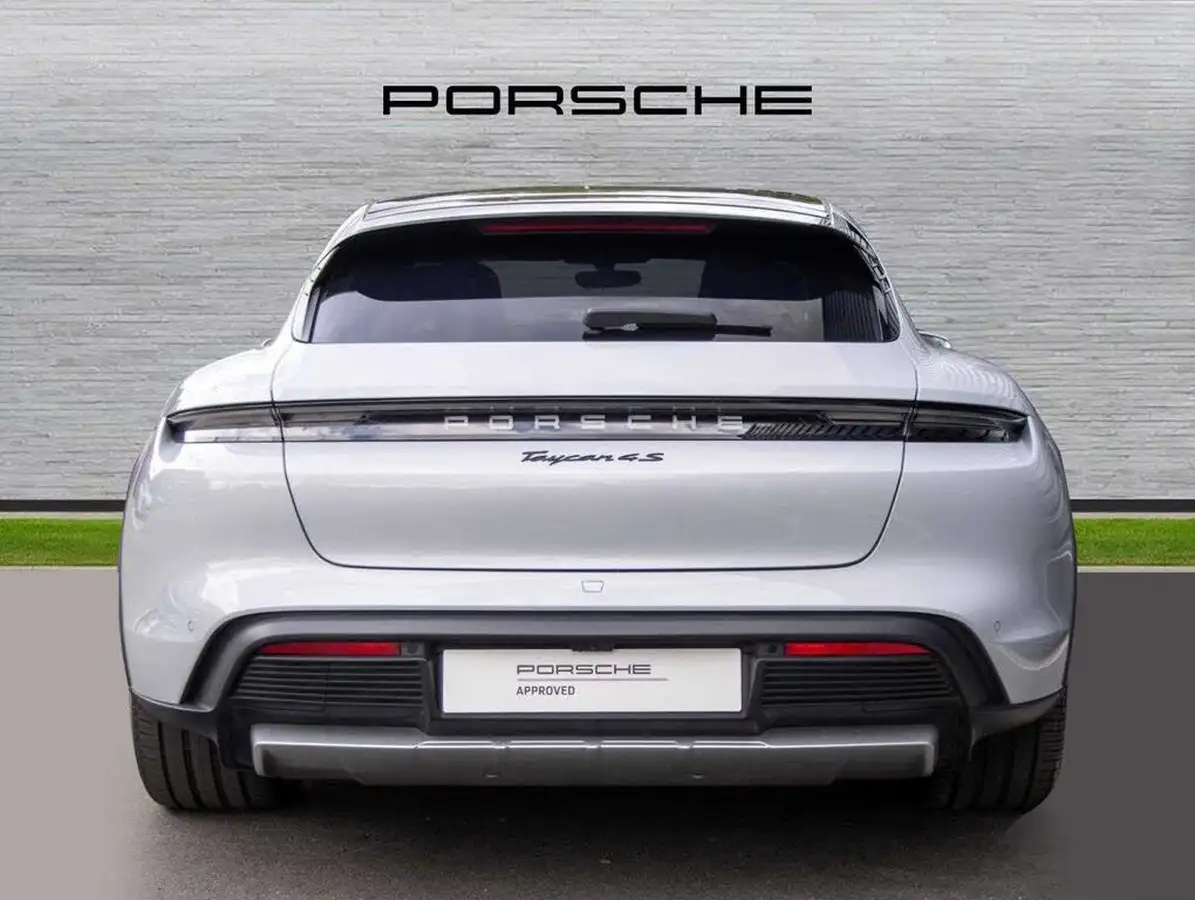 2023-porsche-taycan-e-4s-cross-turismo-big-5