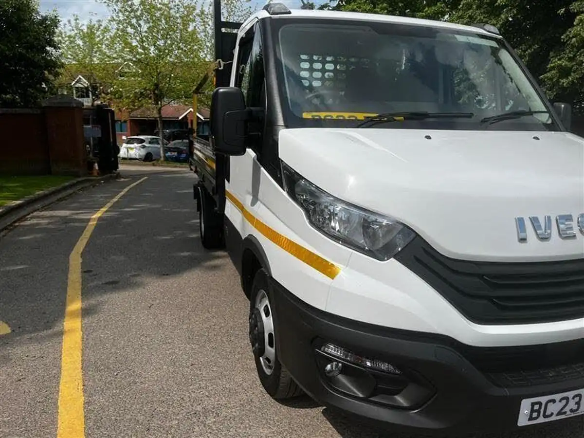 2023-iveco-daily-35c-class-23td-35c14-business-3000mm-136pseu6dt-3000-big-15