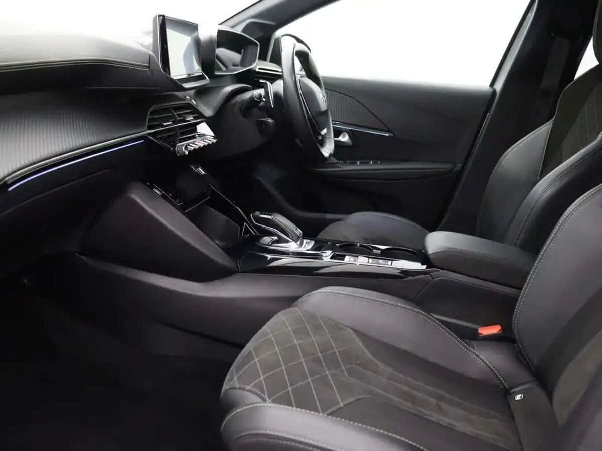 2022-peugeot-208-12-puretech-gt-premium-130bhp-eat8-big-30