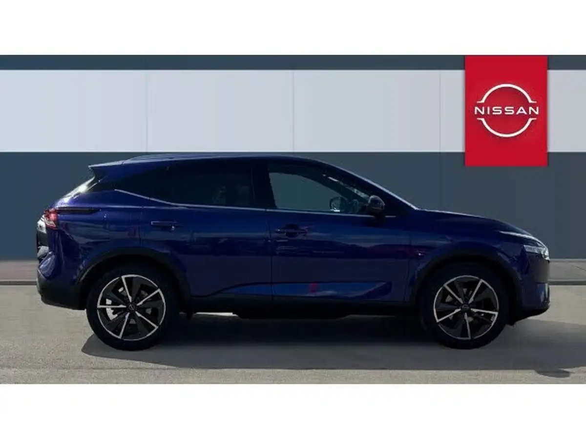 2022-nissan-qashqai-13-dig-t-tekna-158ps-xtronic-big-4