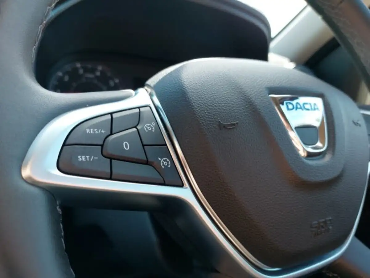 2022-dacia-duster-09-tce-prestige-big-15