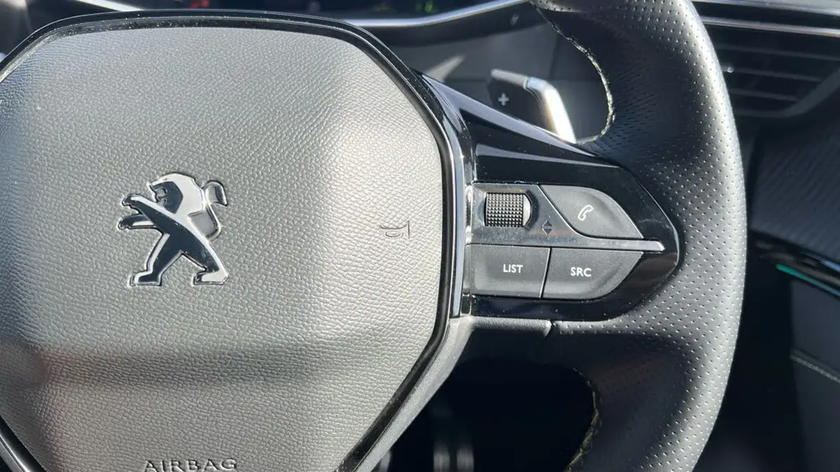 2022-peugeot-208-12-puretech-gt-100bhp-eat8-big-23