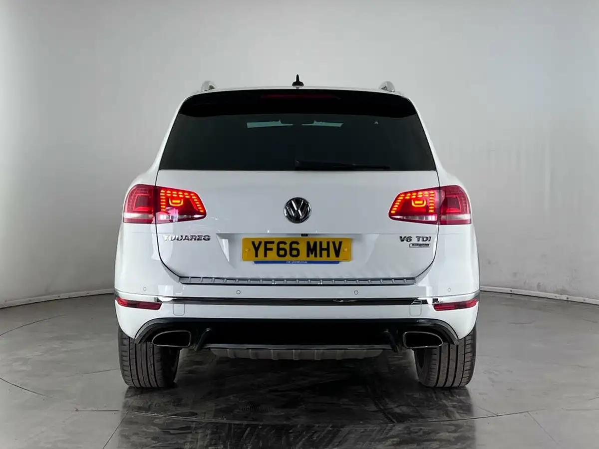 2016-volkswagen-touareg-30tdi-r-line-plus-262ps-2967cc-big-5