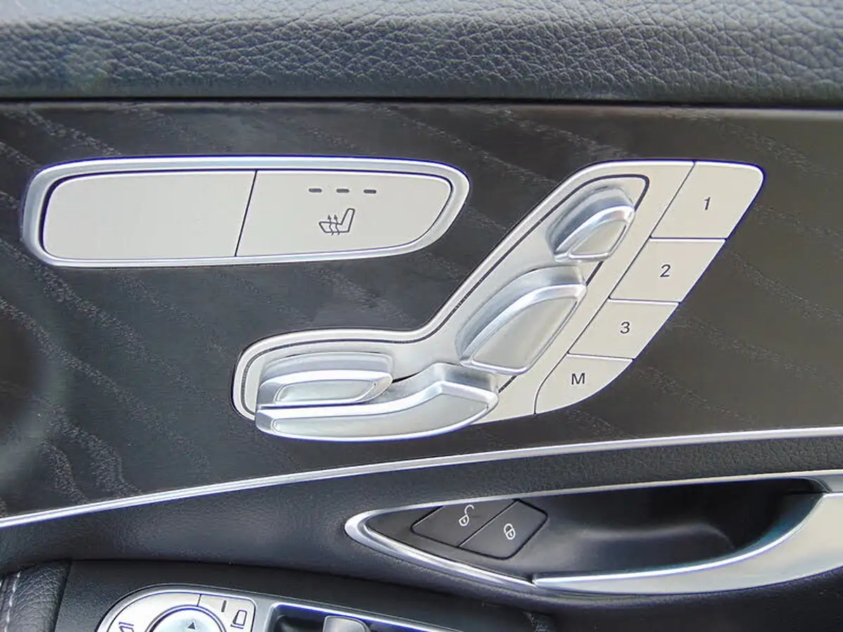 2016-mercedes-benz-c-class-21d-c220d-amg-line-170ps-premiumss-saloon-4d-auto-big-23