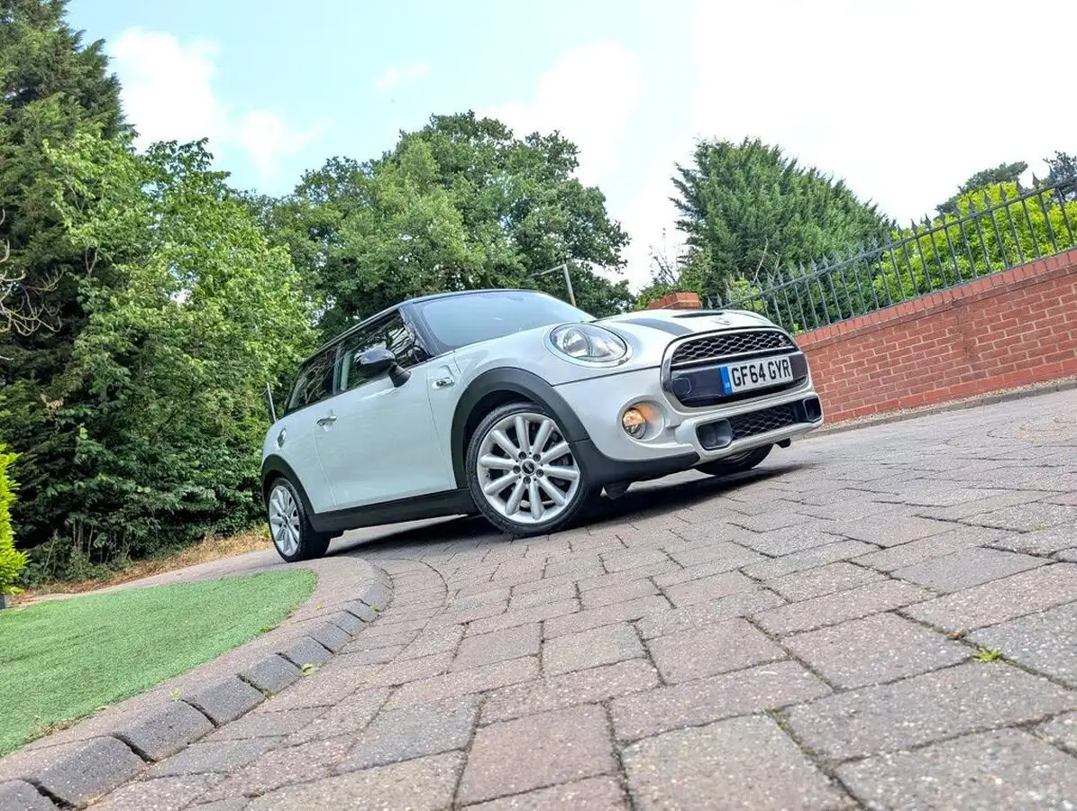 2014-mini-cooper-20td-cooper-sd-170bhp-ss-hatchback-3d-big-5