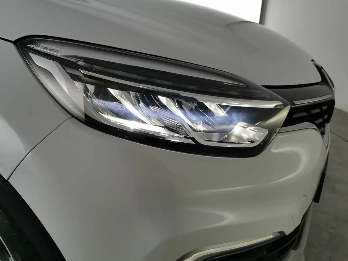 2019-renault-captur-09-tce-gt-line-big-5