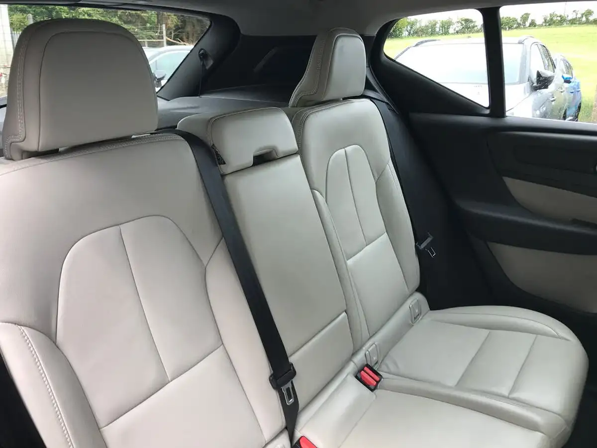 2021-volvo-xc40-15-t3-inscription-pro-163bhp-geartronic-big-6