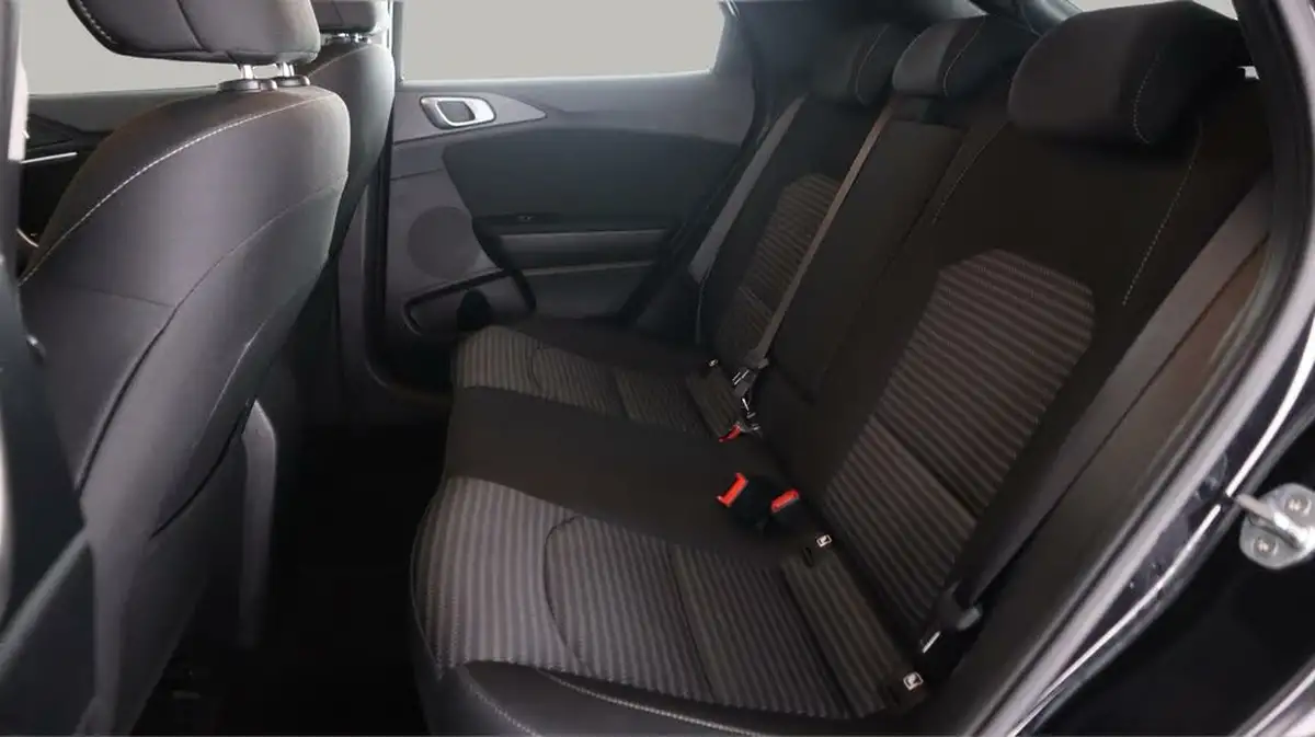 2022-kia-xceed-10-t-gdi-2-big-15