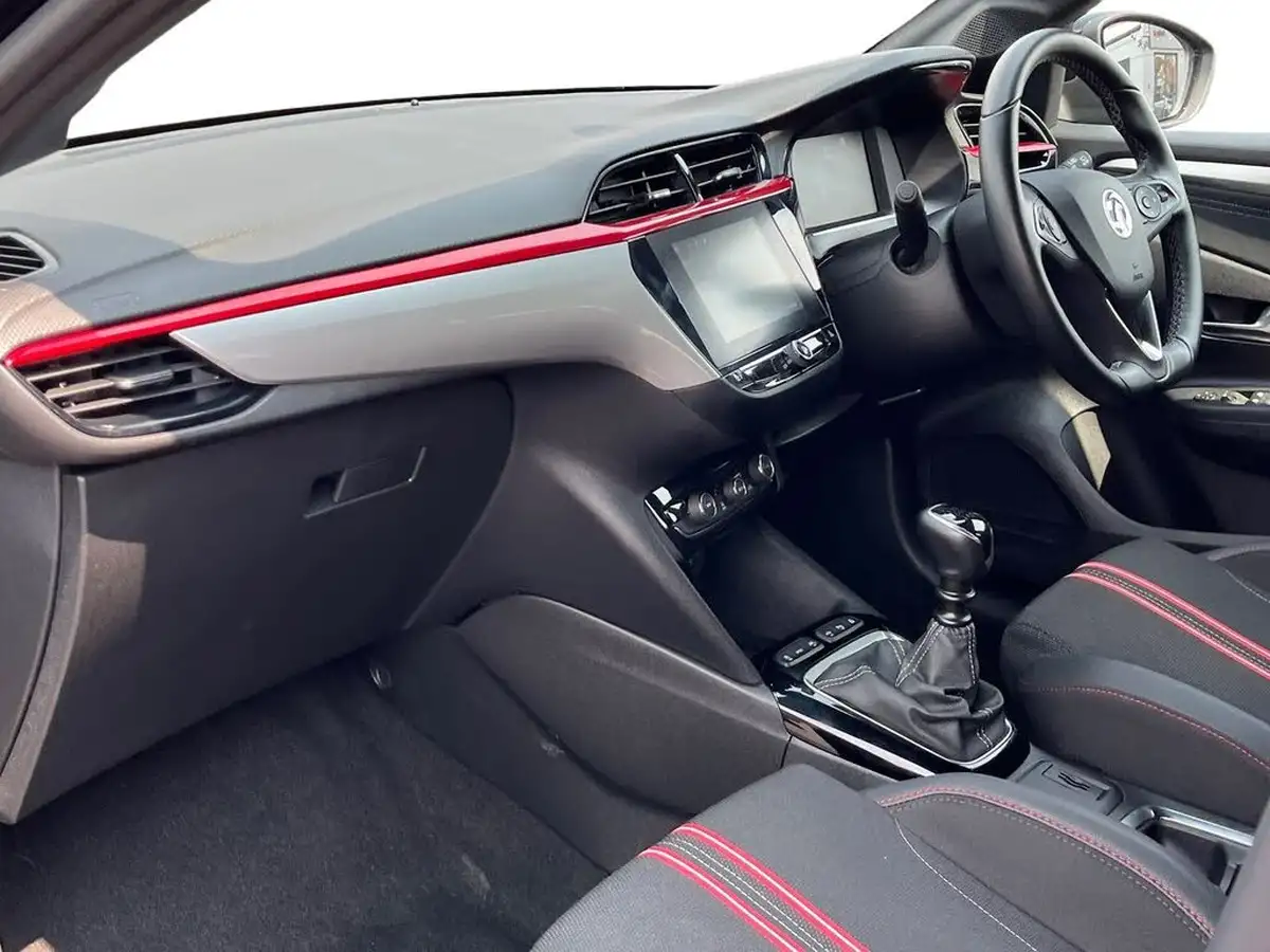 2022-vauxhall-corsa-12-turbo-gs-line-100ps-big-8