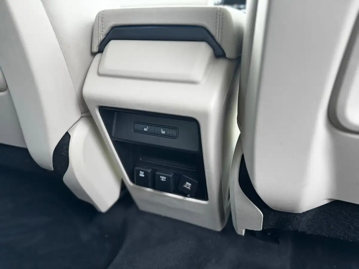 2015-land-rover-discovery-sport-20td4-hse-luxury-auto-big-13