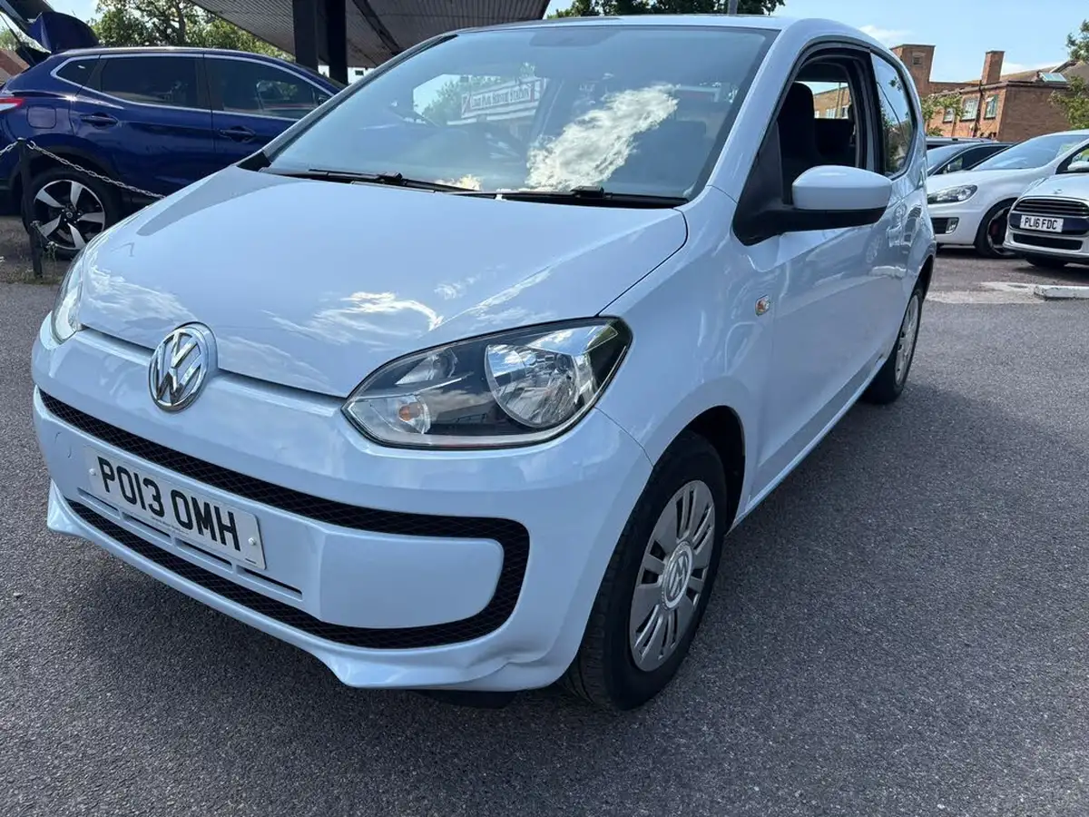 2013-volkswagen-up-10-move-up-59bhp-3d-big-2