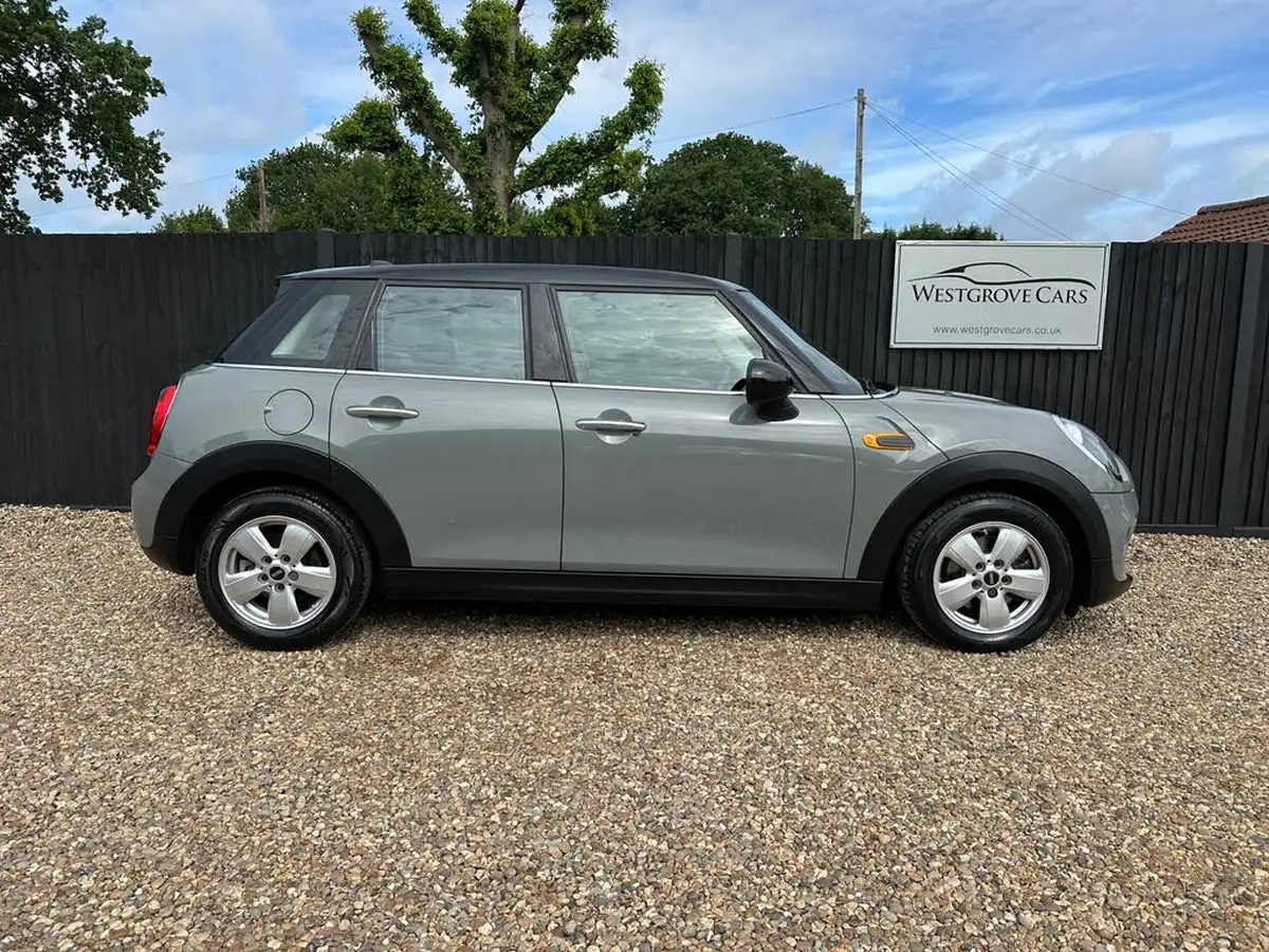 2016-mini-cooper-15-cooper-ss-hatchback-5d-auto-big-1