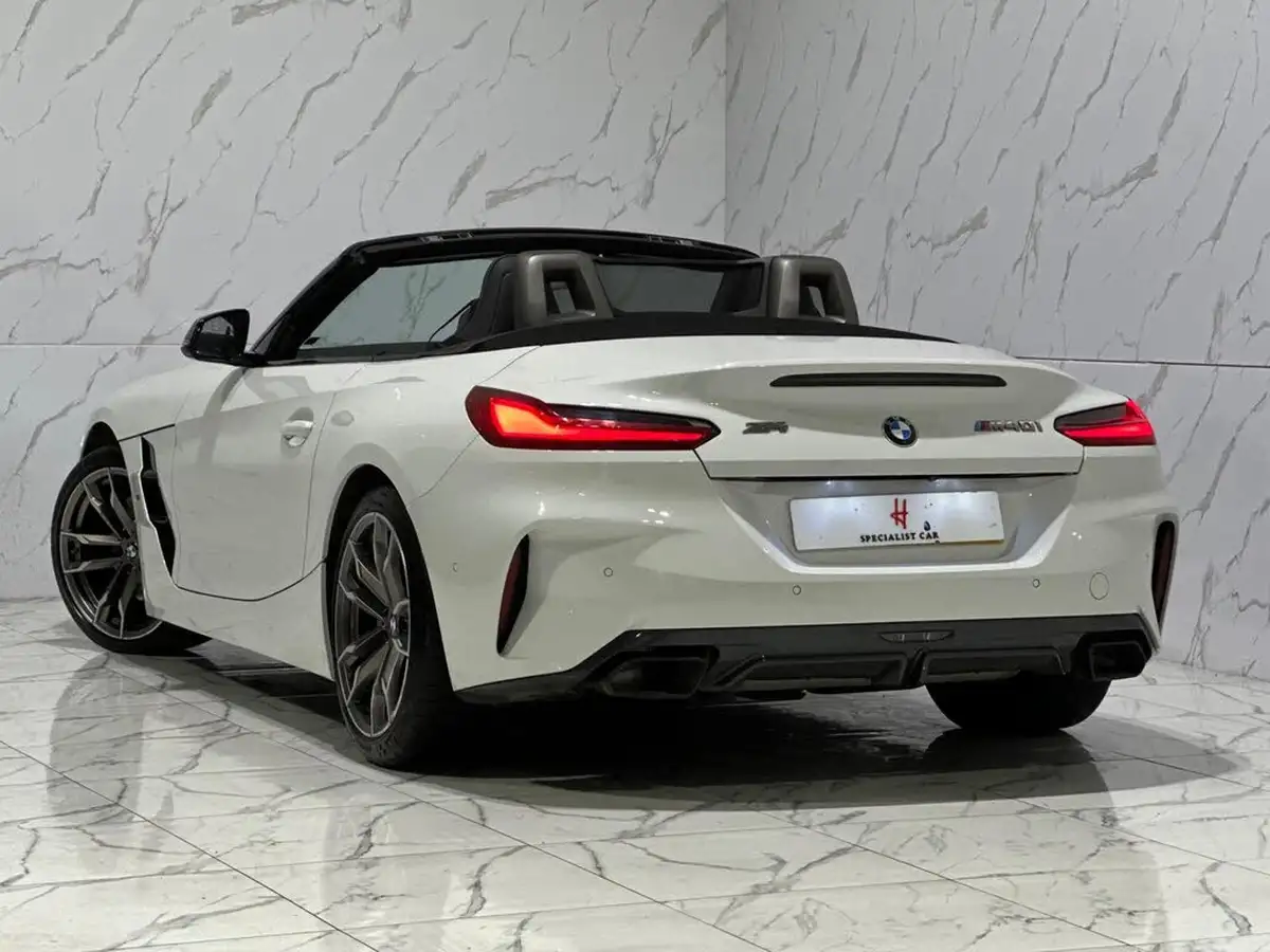 2022-bmw-z4-30-m40i-big-15