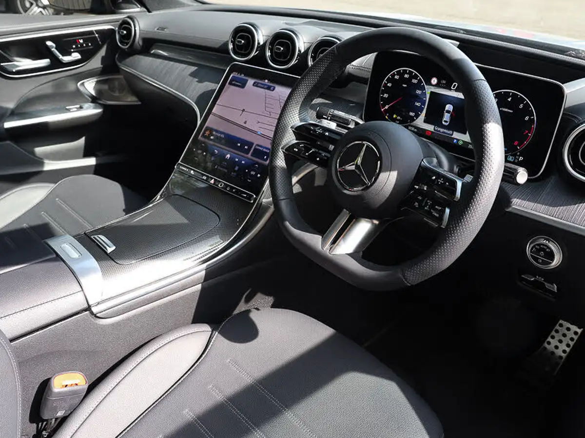 2024-mercedes-benz-c-class-20-c300-amg-line-premium-plus-259ps-saloon-4d-1999cc-big-11