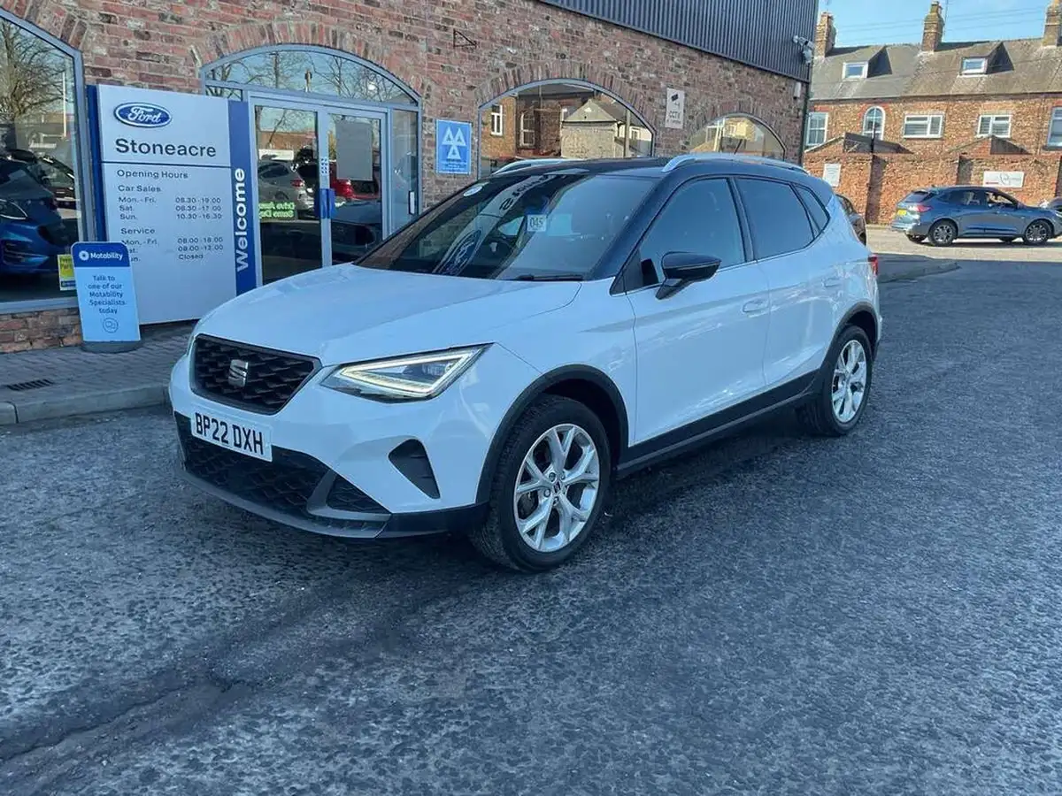 2022-seat-arona-10-tsi-fr-big-4