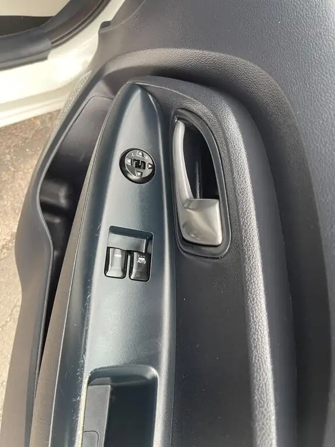 2015-kia-rio-125-1-air-big-20