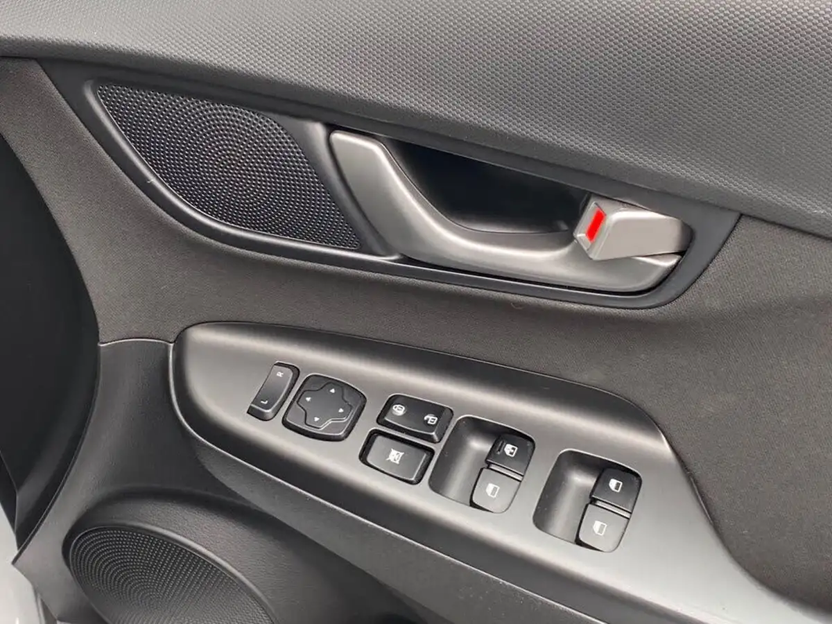 2019-hyundai-kona-10-t-gdi-se-big-15