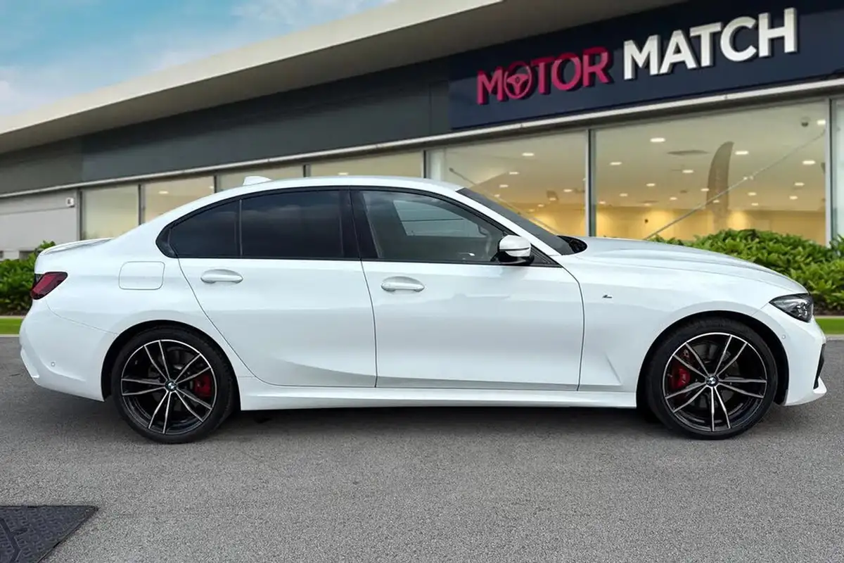 2022-bmw-3-series-20-320i-xdrive-m-sport-big-2