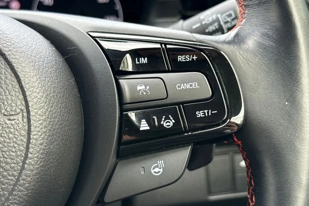 2022-honda-hr-v-15-i-mmd-advance-style-big-39