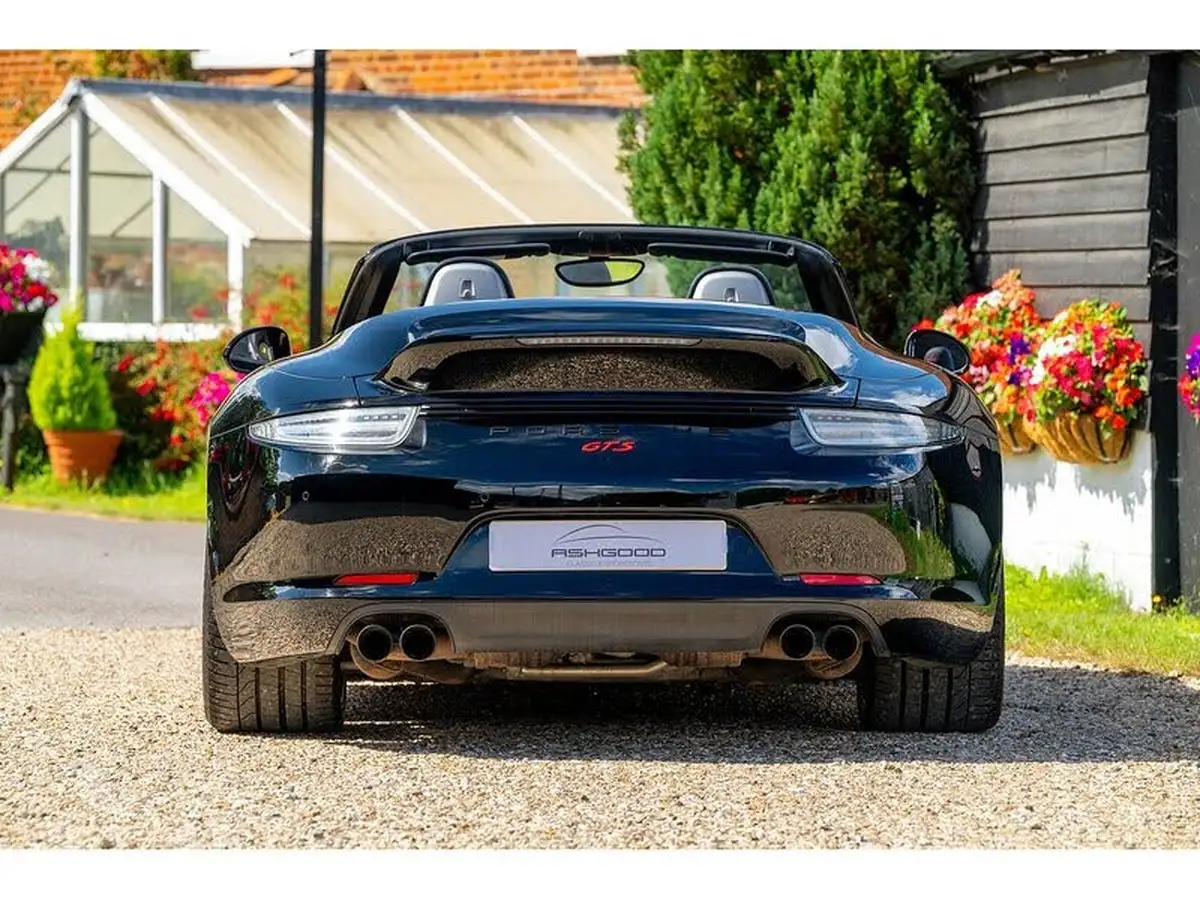 2015-porsche-911-38-carrera-gts-cabriolet-pdk-big-9
