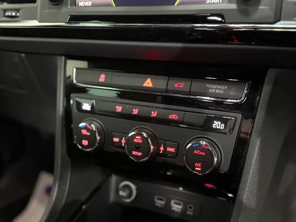 2017-seat-ateca-20-tsi-fr-big-15